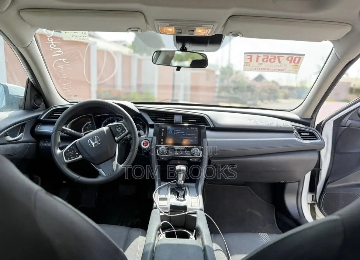 Honda Civic EX Sedan 2018 White