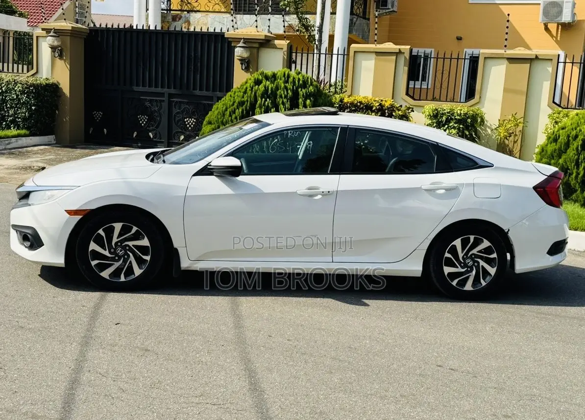 Honda Civic EX Sedan 2018 White