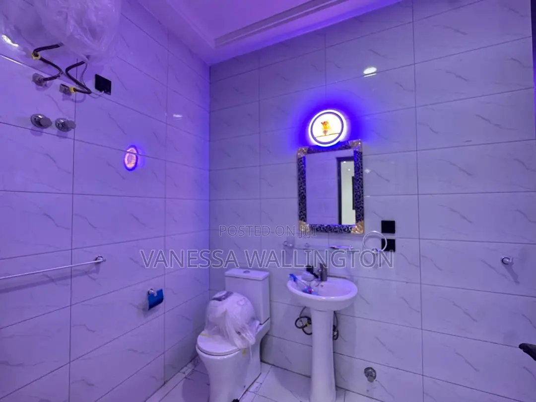 4bdrm House in Ashaley Botwe for sale