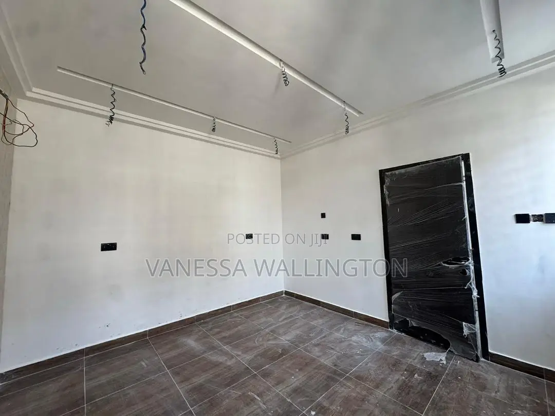 5bdrm House in East Legon Hills for sale
