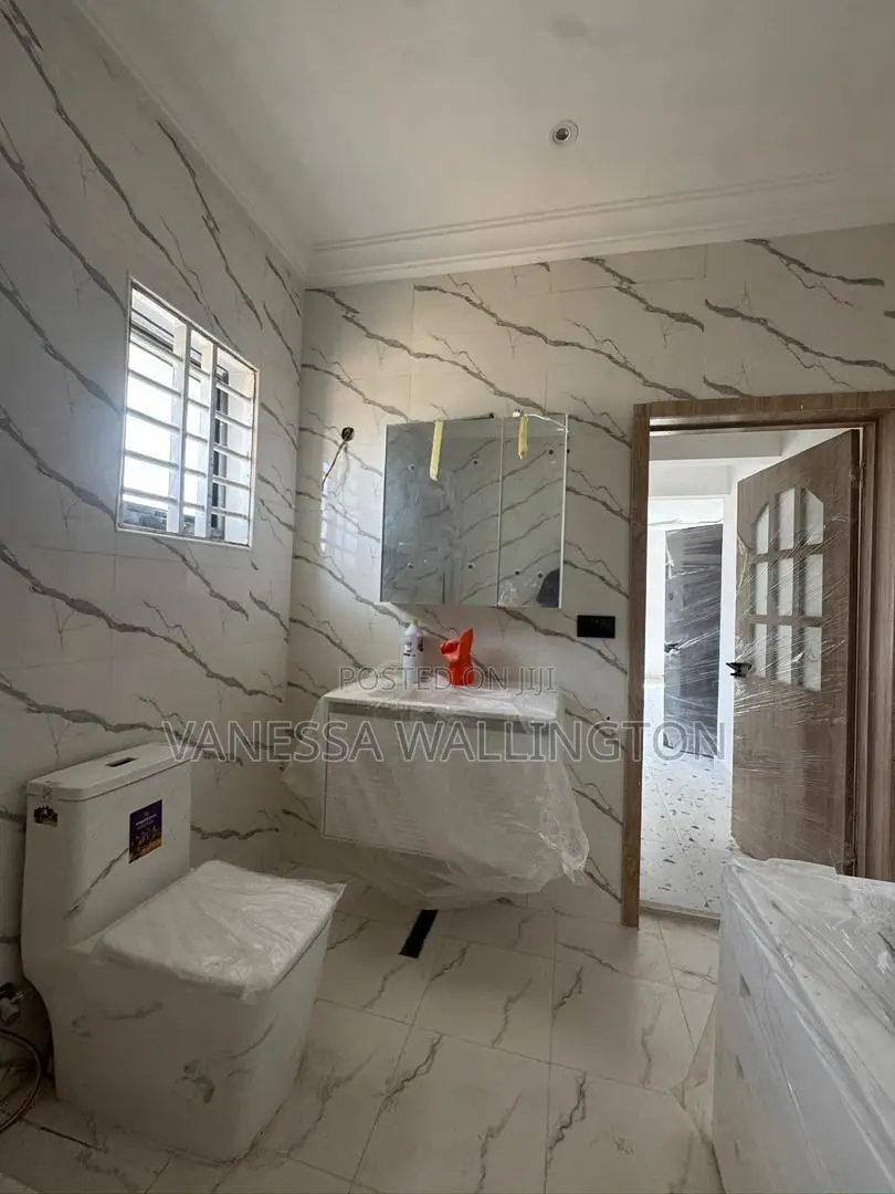 5bdrm House in East Legon Hills for sale