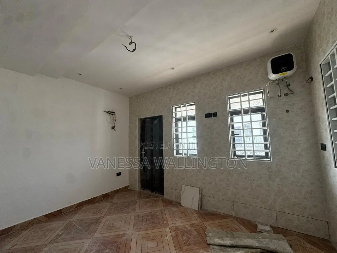 5bdrm House in East Legon Hills for sale