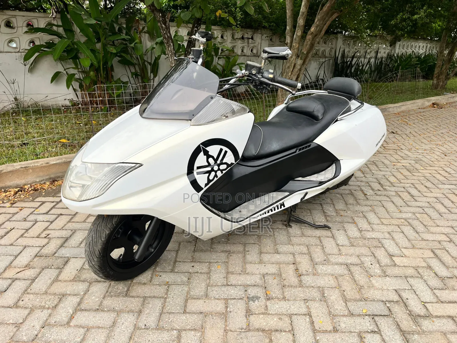 Motorcycle 2020 White
