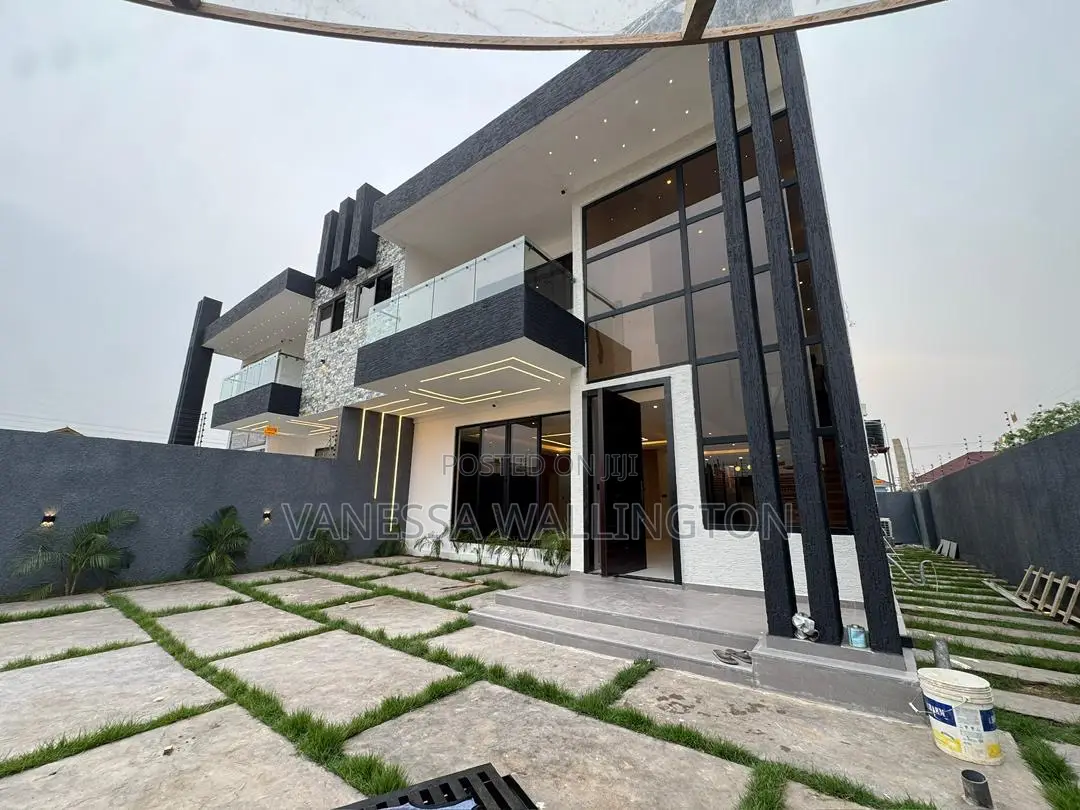 4bdrm House in East Legon for sale