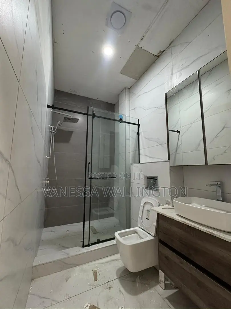 4bdrm House in East Legon for sale