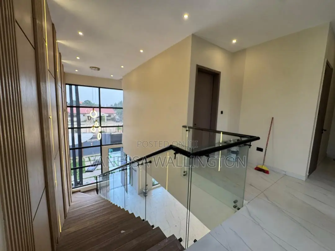 4bdrm House in East Legon for sale