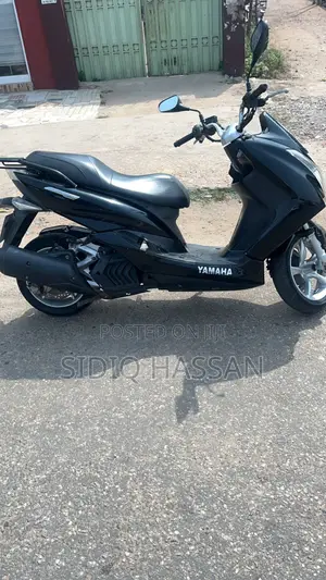 Yamaha Majesty 2015 Black