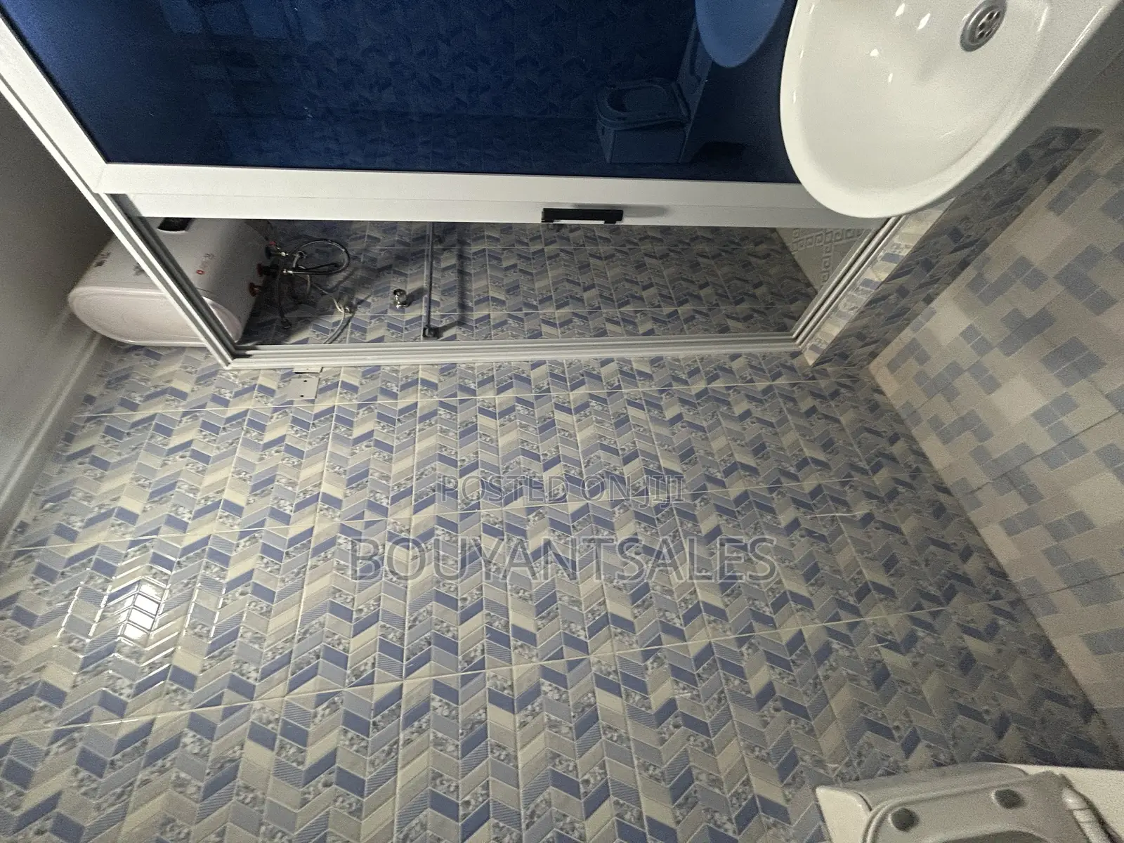 2bdrm Apartment in Agbogba- Old, Ablorh Adjei for rent