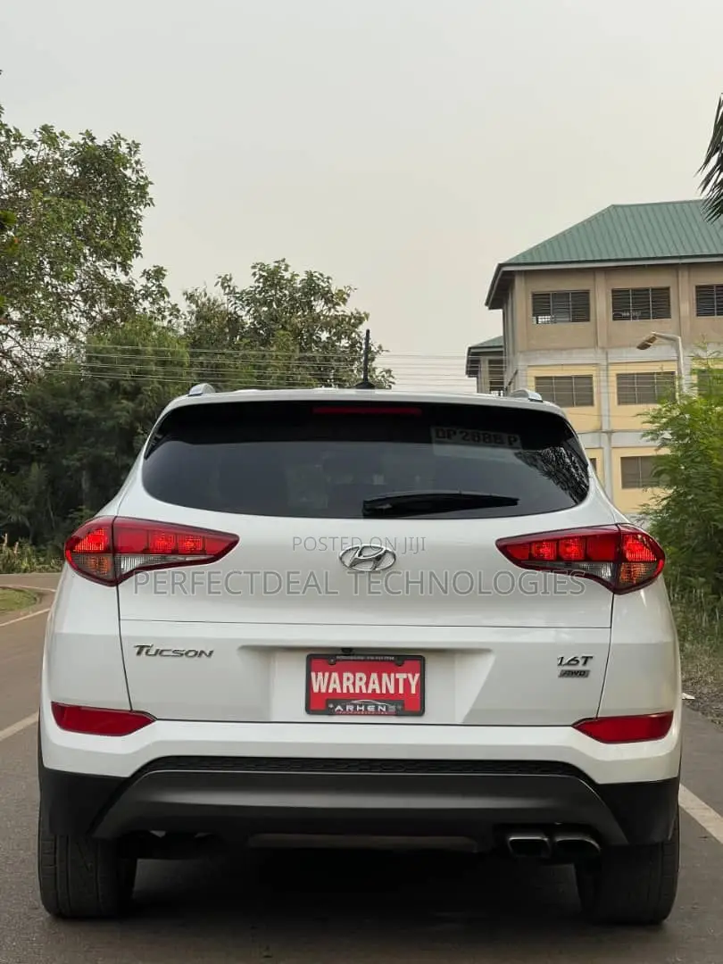 Hyundai Tucson 2016 White