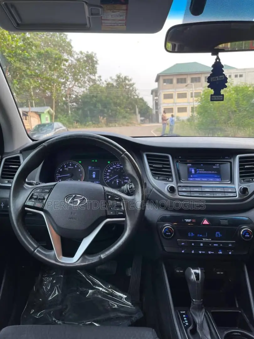 Hyundai Tucson 2016 White
