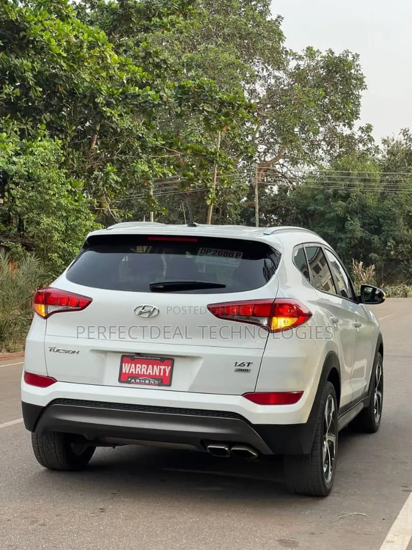 Hyundai Tucson 2016 White