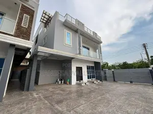 4bdrm Townhouse/Terrace in East Lego Hill for sale