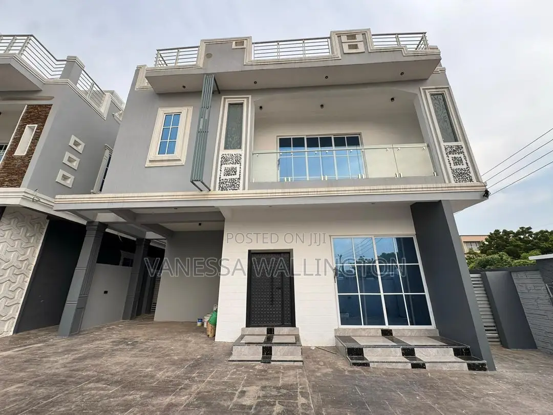 4bdrm Townhouse/Terrace in East Lego Hill for sale