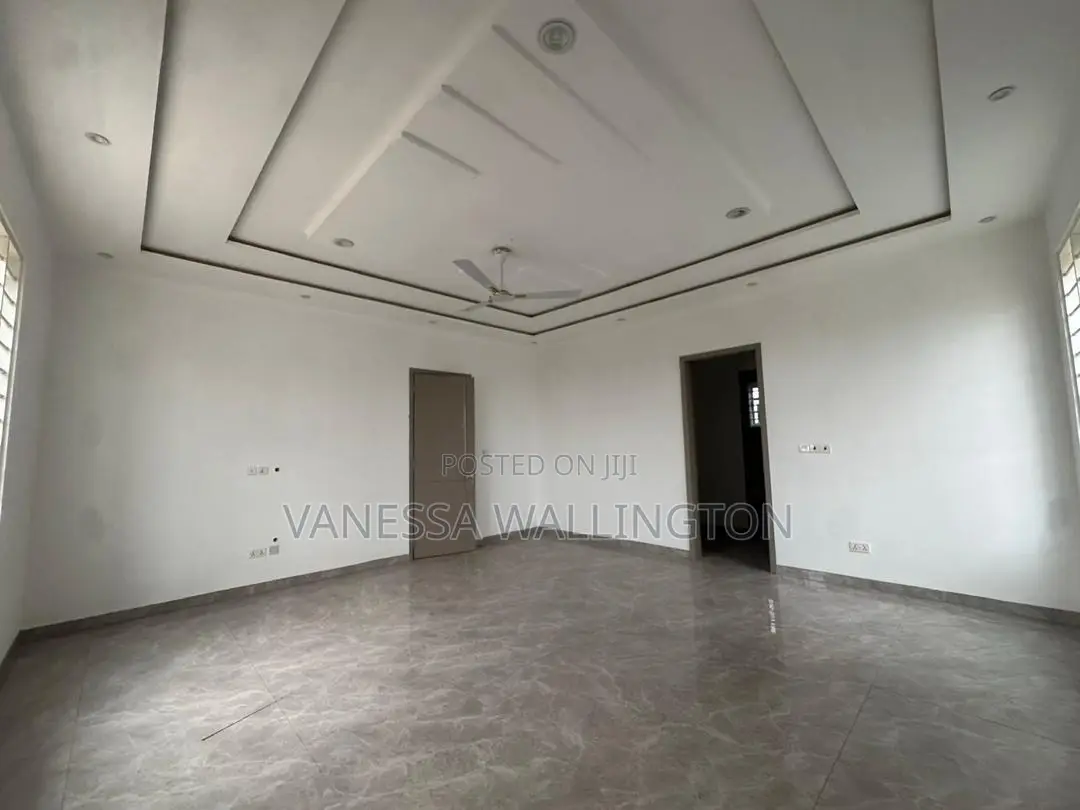 4bdrm Townhouse/Terrace in East Lego Hill for sale