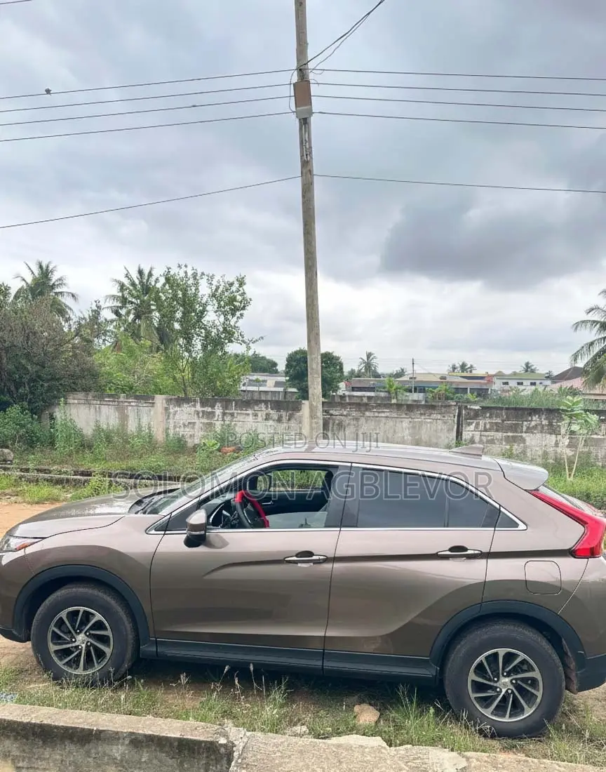 Mitsubishi Eclipse Cross 1.5 AWD 2020 Beige
