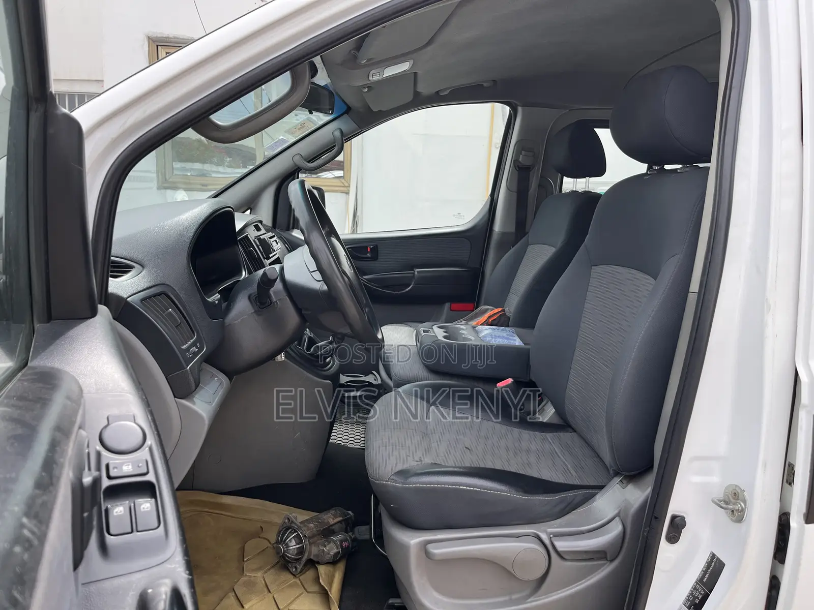 Hyundai H1 2018 White