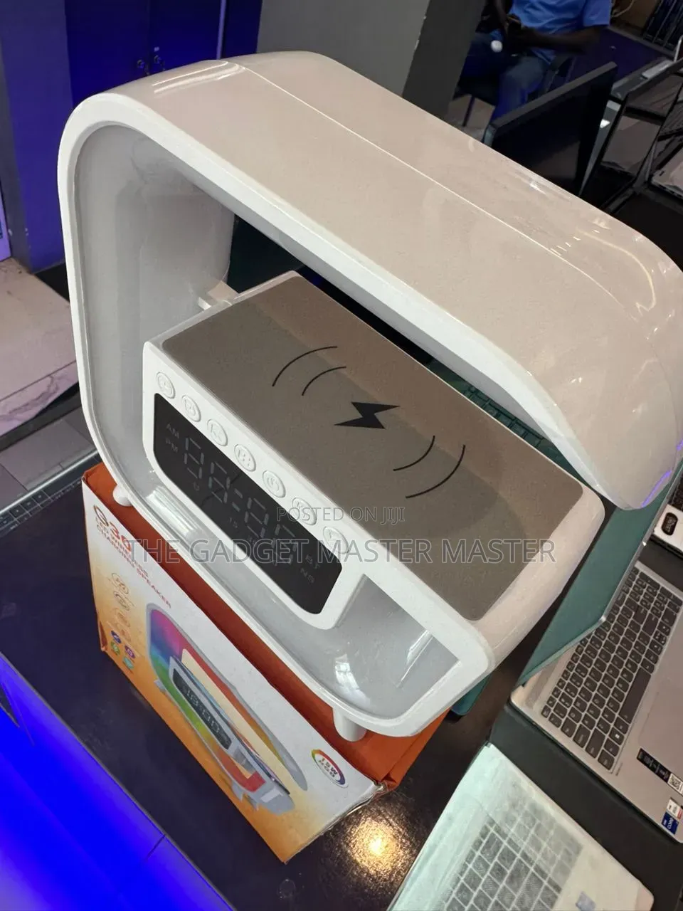 G30 Led Wireless Charging Speaker