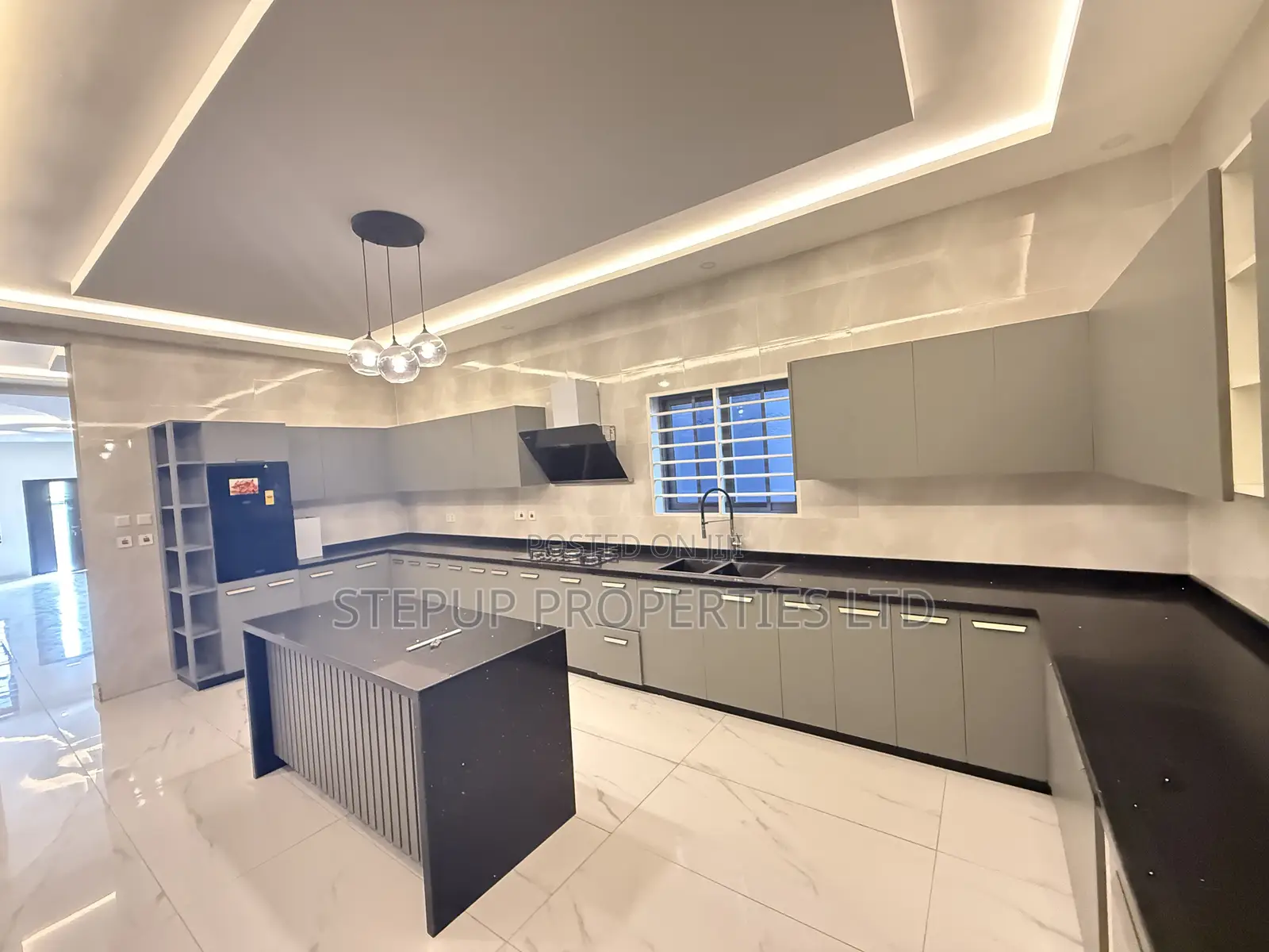 5bdrm House in East Legon Hills for sale