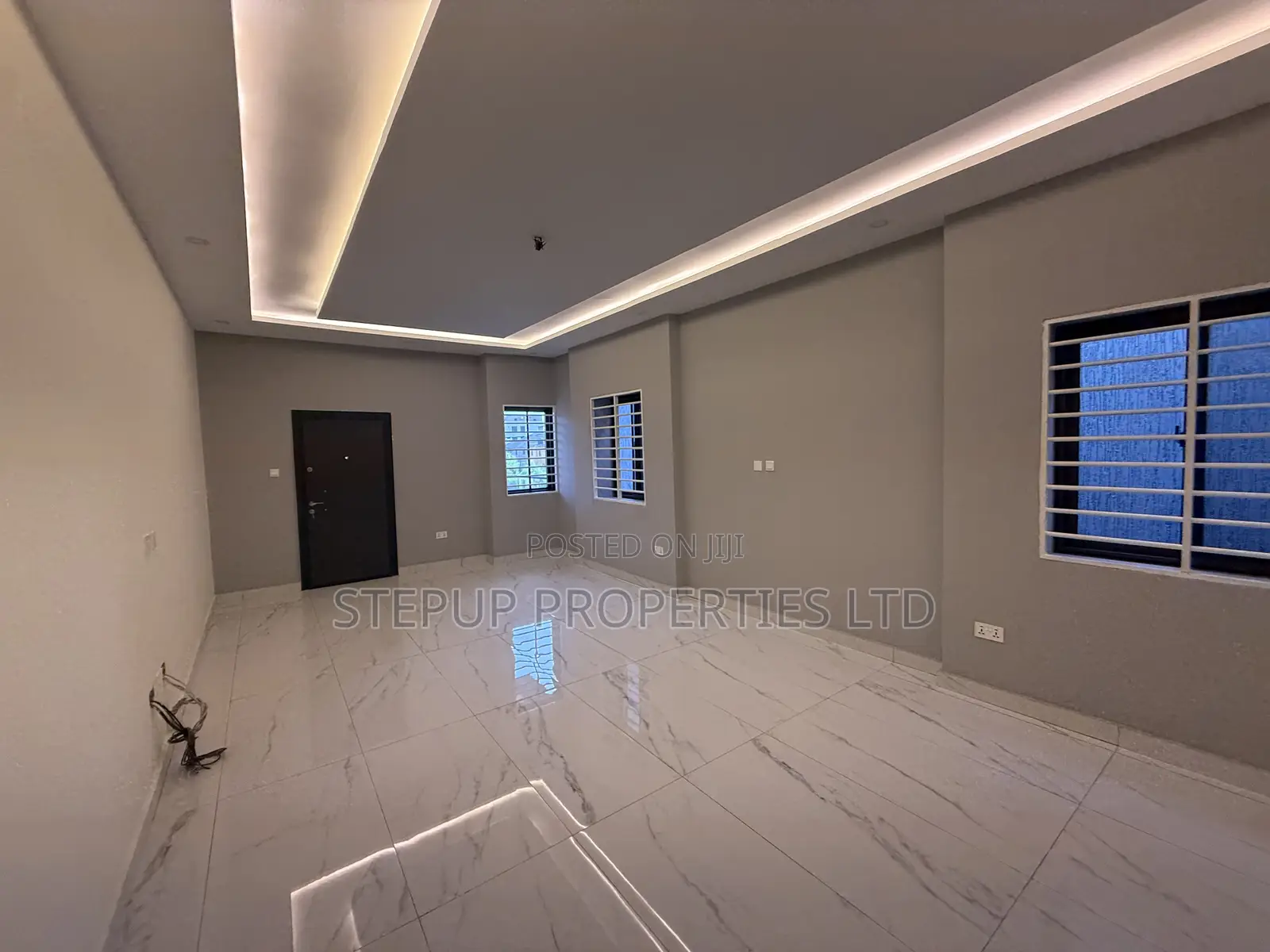 5bdrm House in East Legon Hills for sale