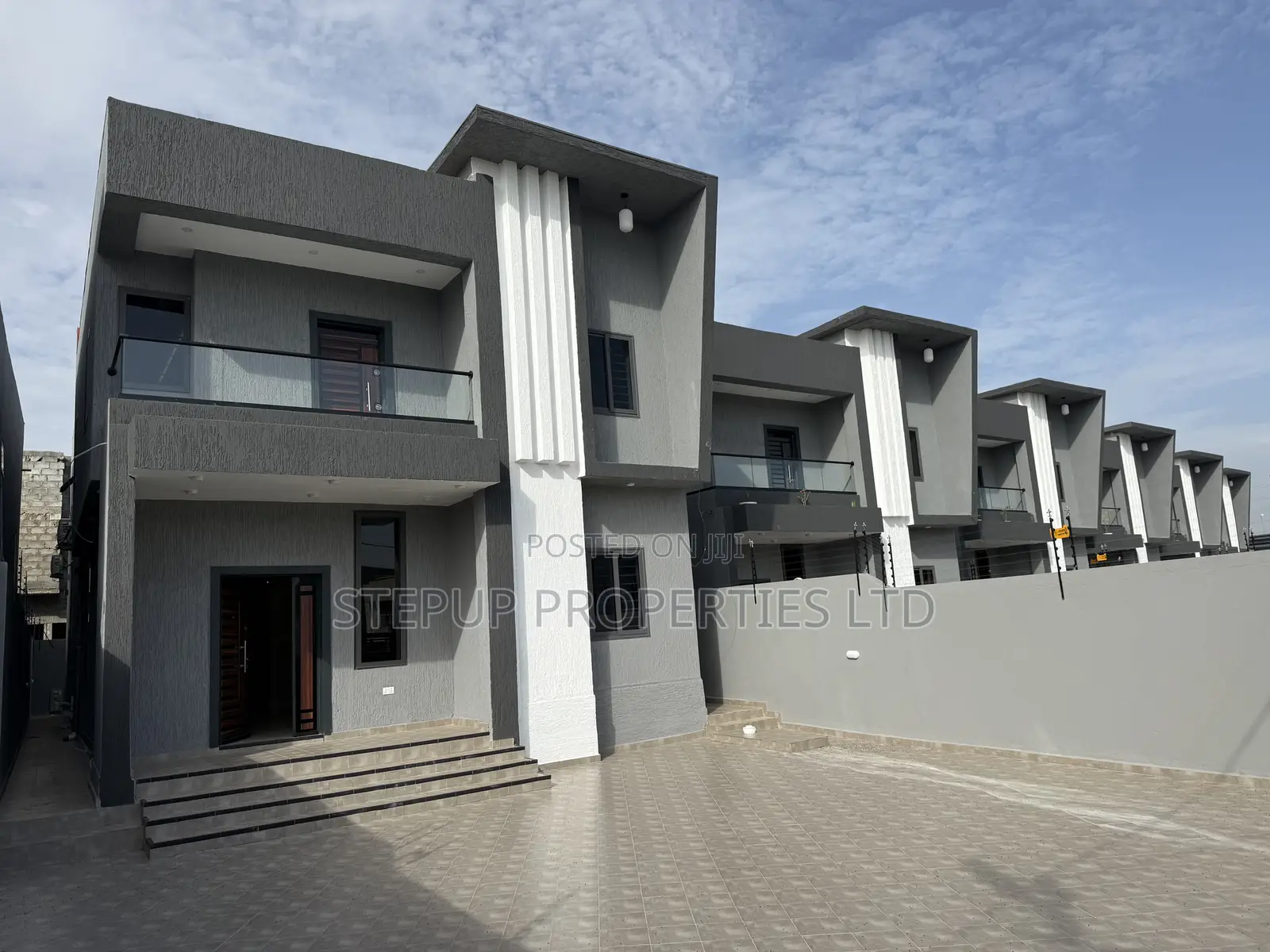 5bdrm House in East Legon Hills for sale