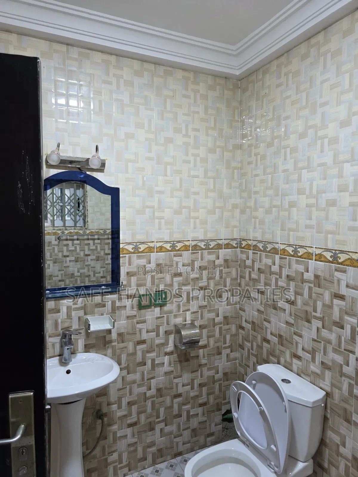 4bdrm House in Accra Metropolitan for rent