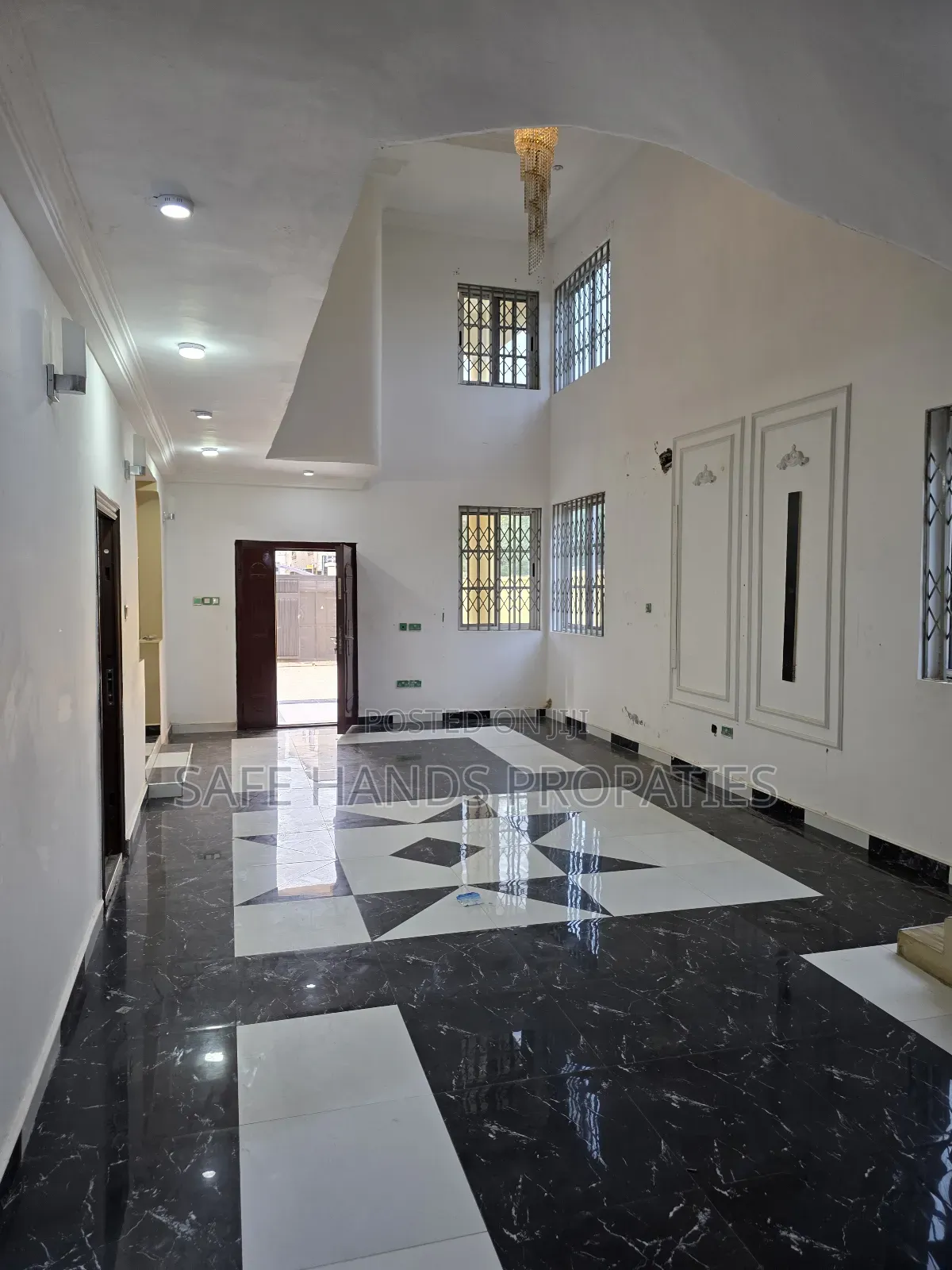 4bdrm House in Accra Metropolitan for rent