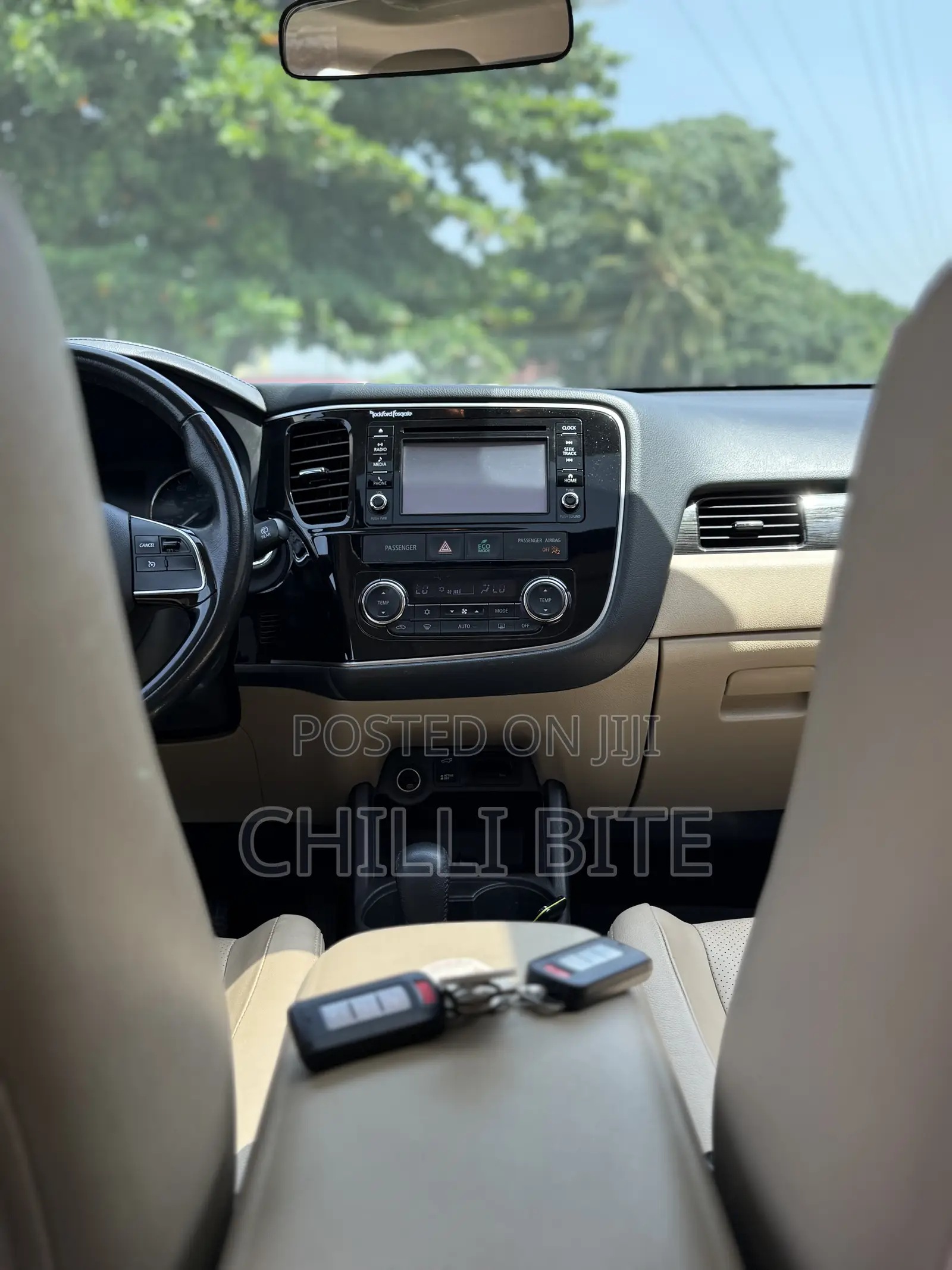 Mitsubishi Outlander SEL FWD 2016 Brown