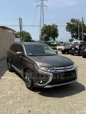 Mitsubishi Outlander SEL FWD 2016 Brown