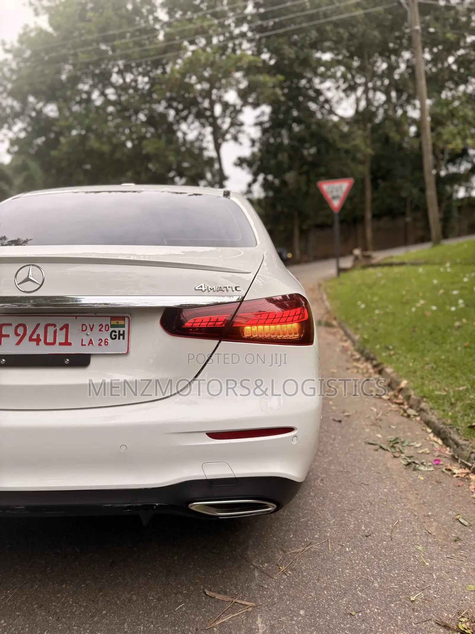 Mercedes-Benz E350 2021 White