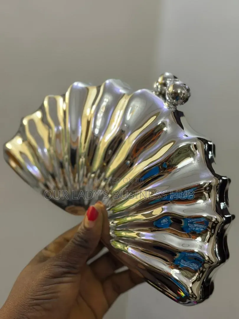 Metallic Shell Clutch