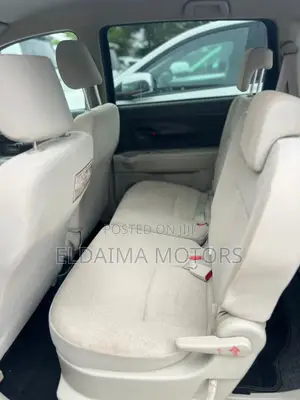 Toyota Passo Sette 1.5 AWD 2012 Brown
