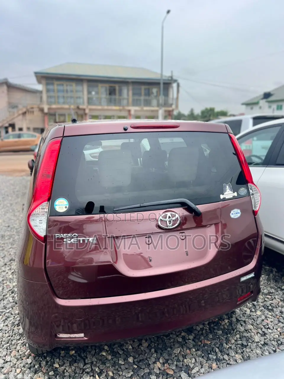 Toyota Passo Sette 1.5 AWD 2012 Brown