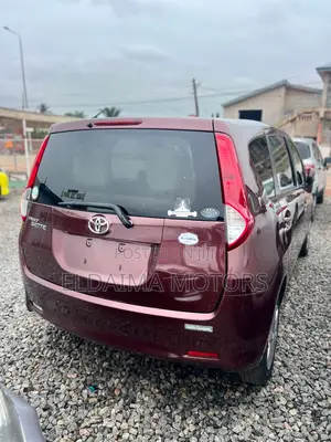 Toyota Passo Sette 1.5 AWD 2012 Brown
