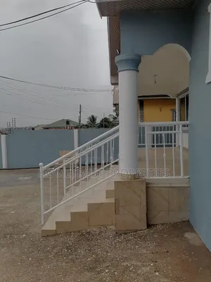 4bdrm House in Pokuase Acp for rent