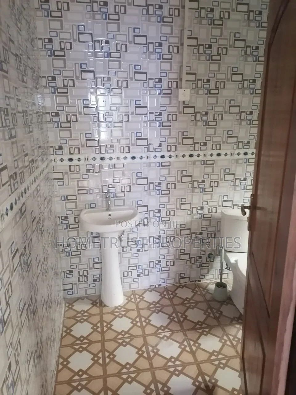 4bdrm House in Pokuase Acp for rent