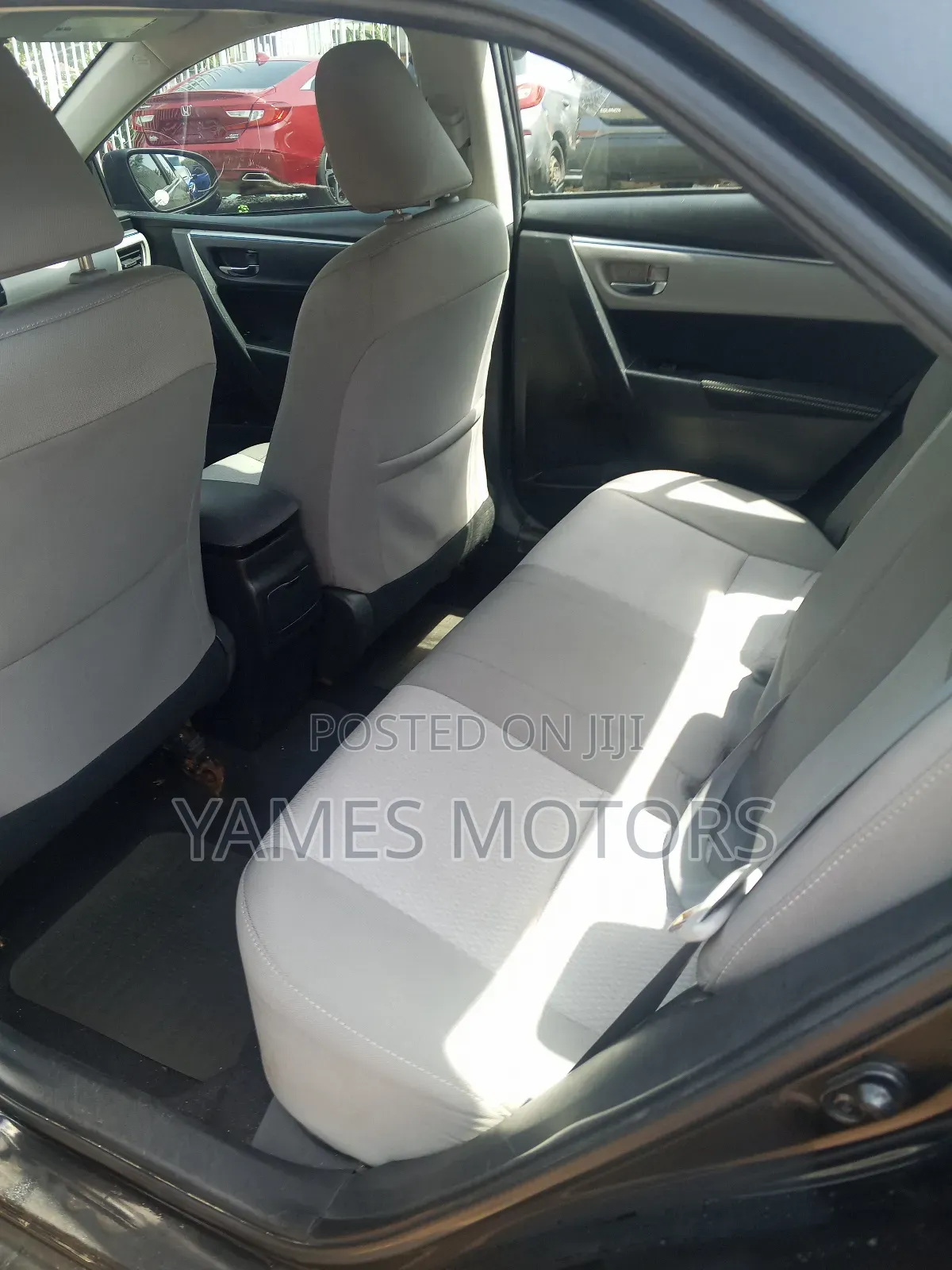 Toyota Corolla LE 4dr Sedan (1.8L 4cyl CVT) 2015 Black