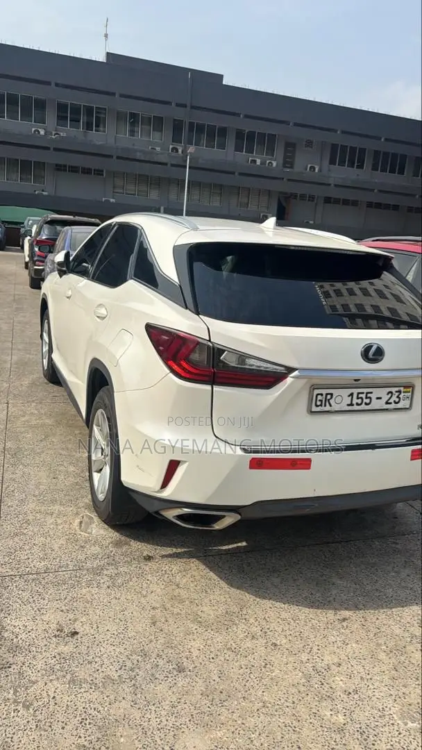 Lexus RX 350 FWD 2017 White