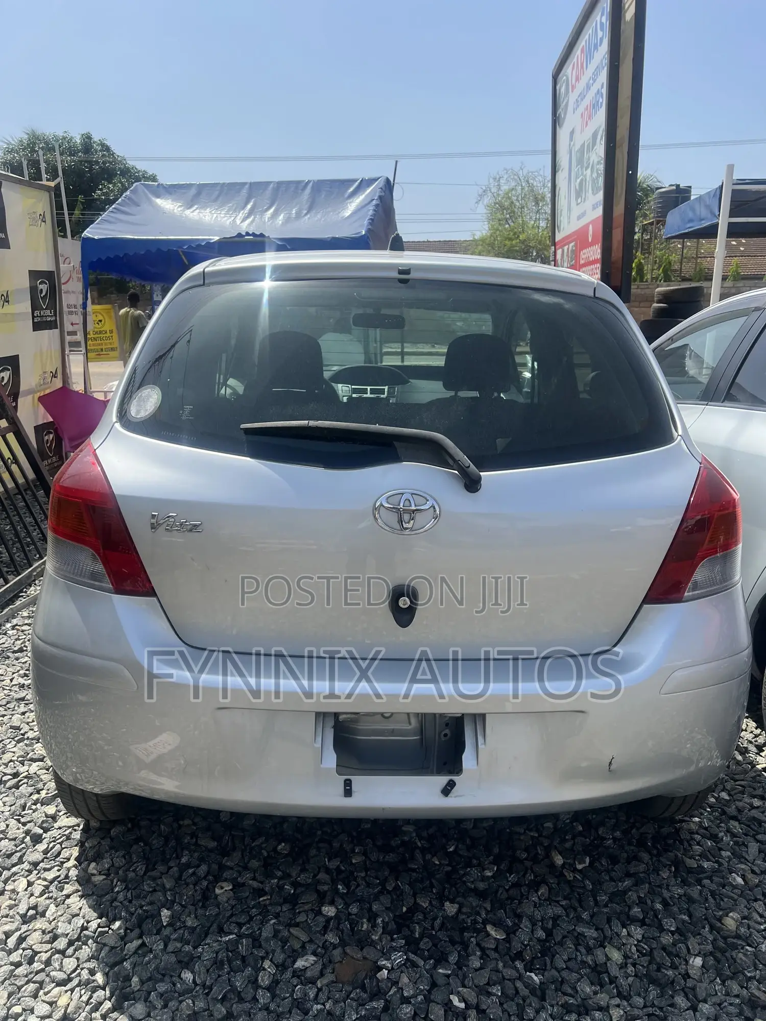 Toyota Vitz 1.3 FWD 3dr 2010 Silver