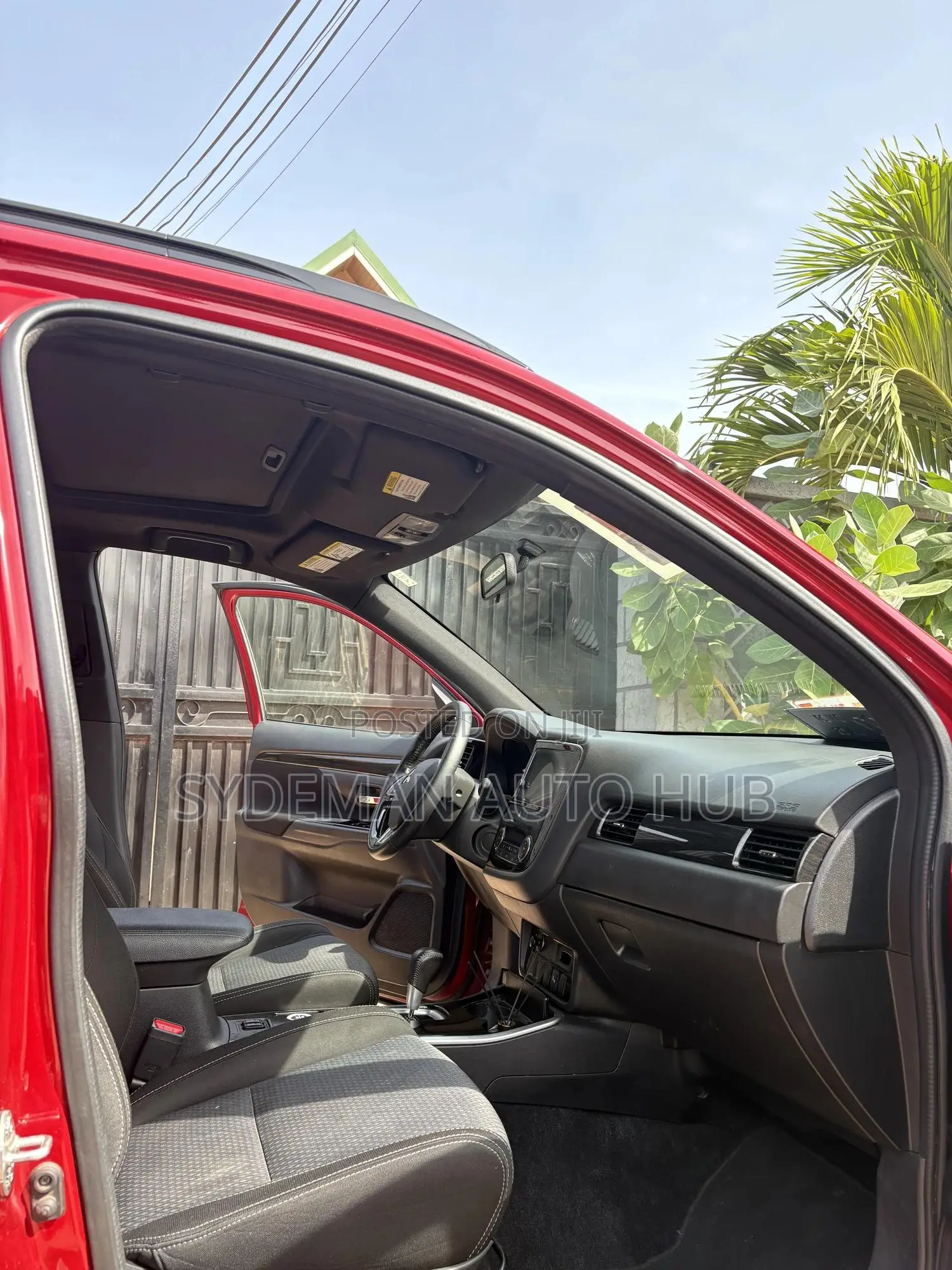 Mitsubishi Outlander 2018 Red