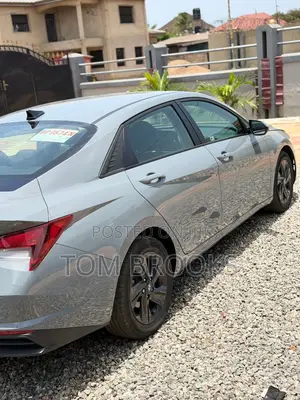 Hyundai Elantra 2023 Gray