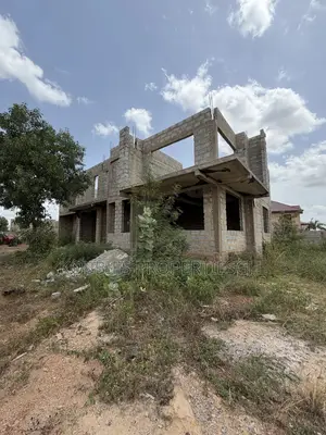 5bdrm House in Kobbies Properties, Accra Metropolitan for sale