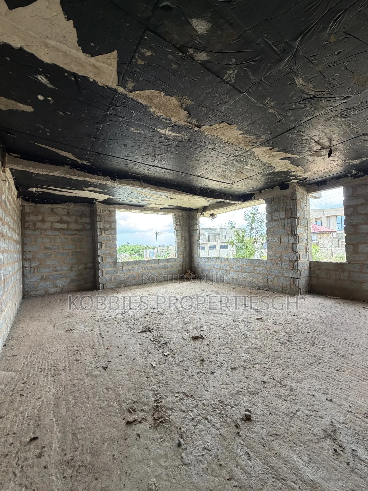 5bdrm House in Kobbies Properties, Accra Metropolitan for sale