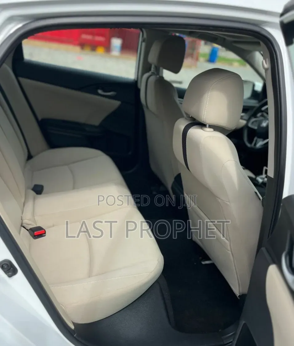 Honda Civic EX Sedan 2019 White