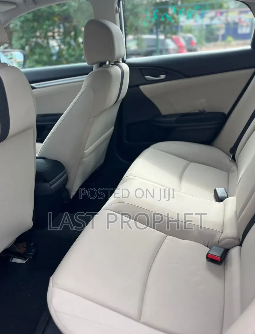 Honda Civic EX Sedan 2019 White