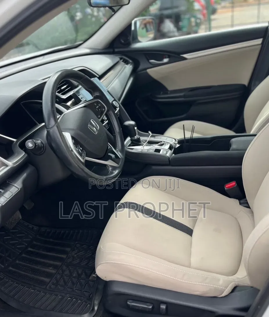 Honda Civic EX Sedan 2019 White