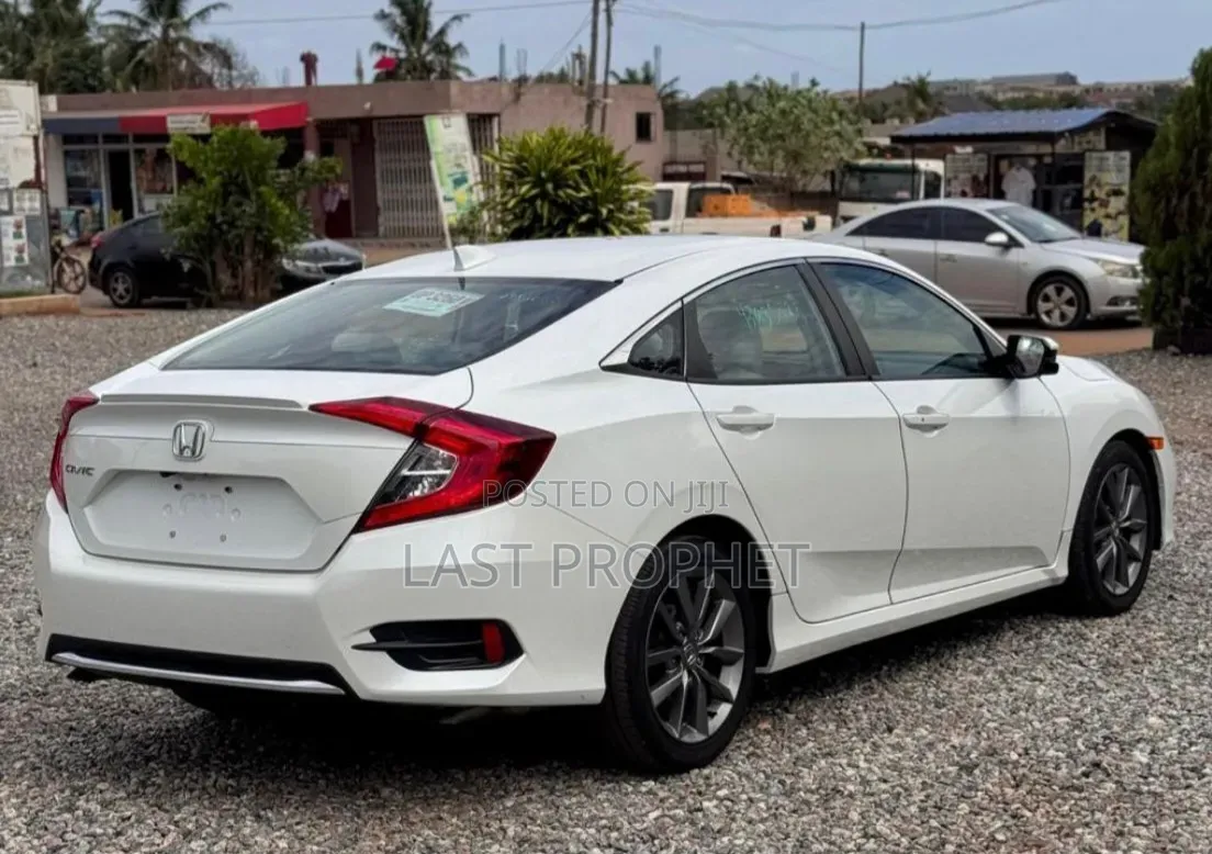 Honda Civic EX Sedan 2019 White