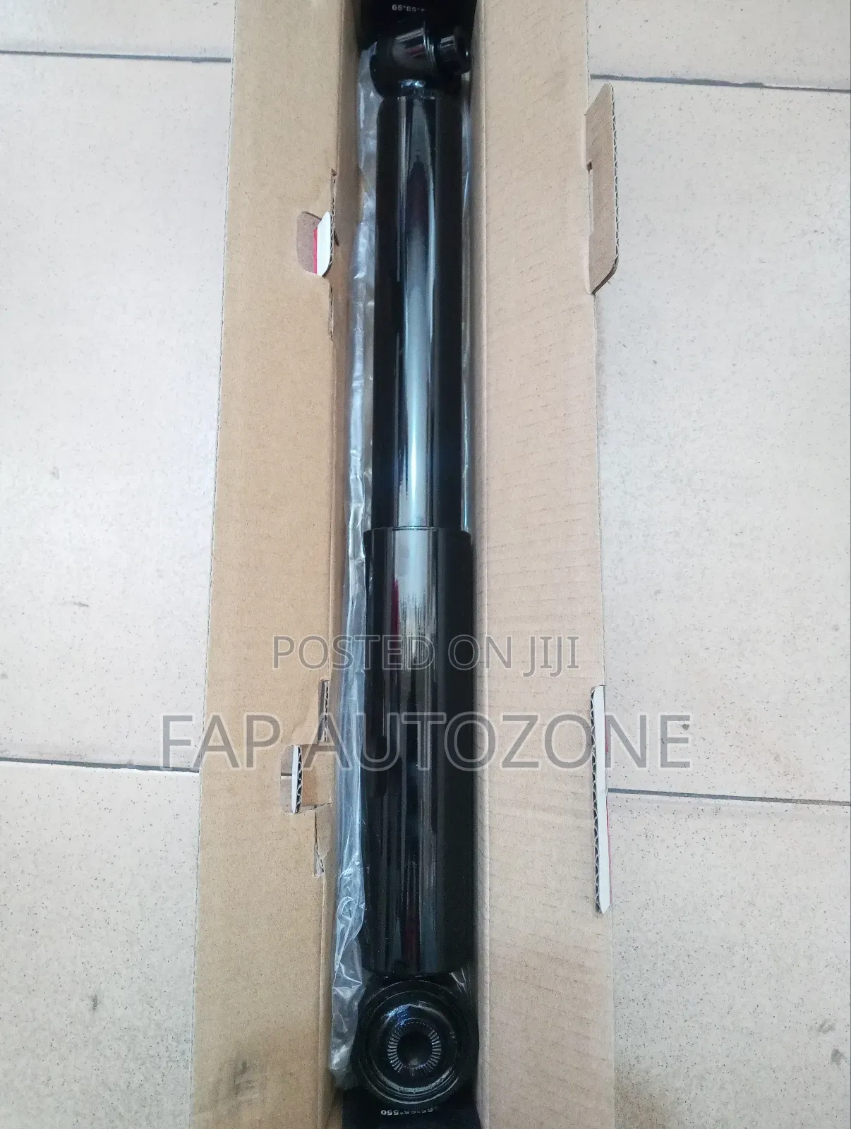 0412.Original Toyota Highlander Back Shock Absorber Imported From Usa