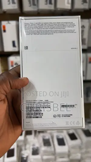 New Apple iPhone 11 128 GB Green