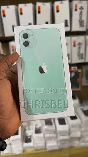 New Apple iPhone 11 128 GB Green