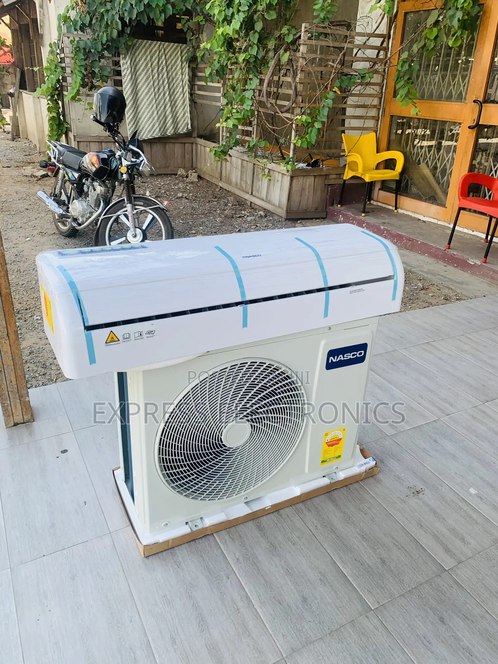 Zealous Sleek White 2.5hp Nasco Air Conditioner Dual Inverter